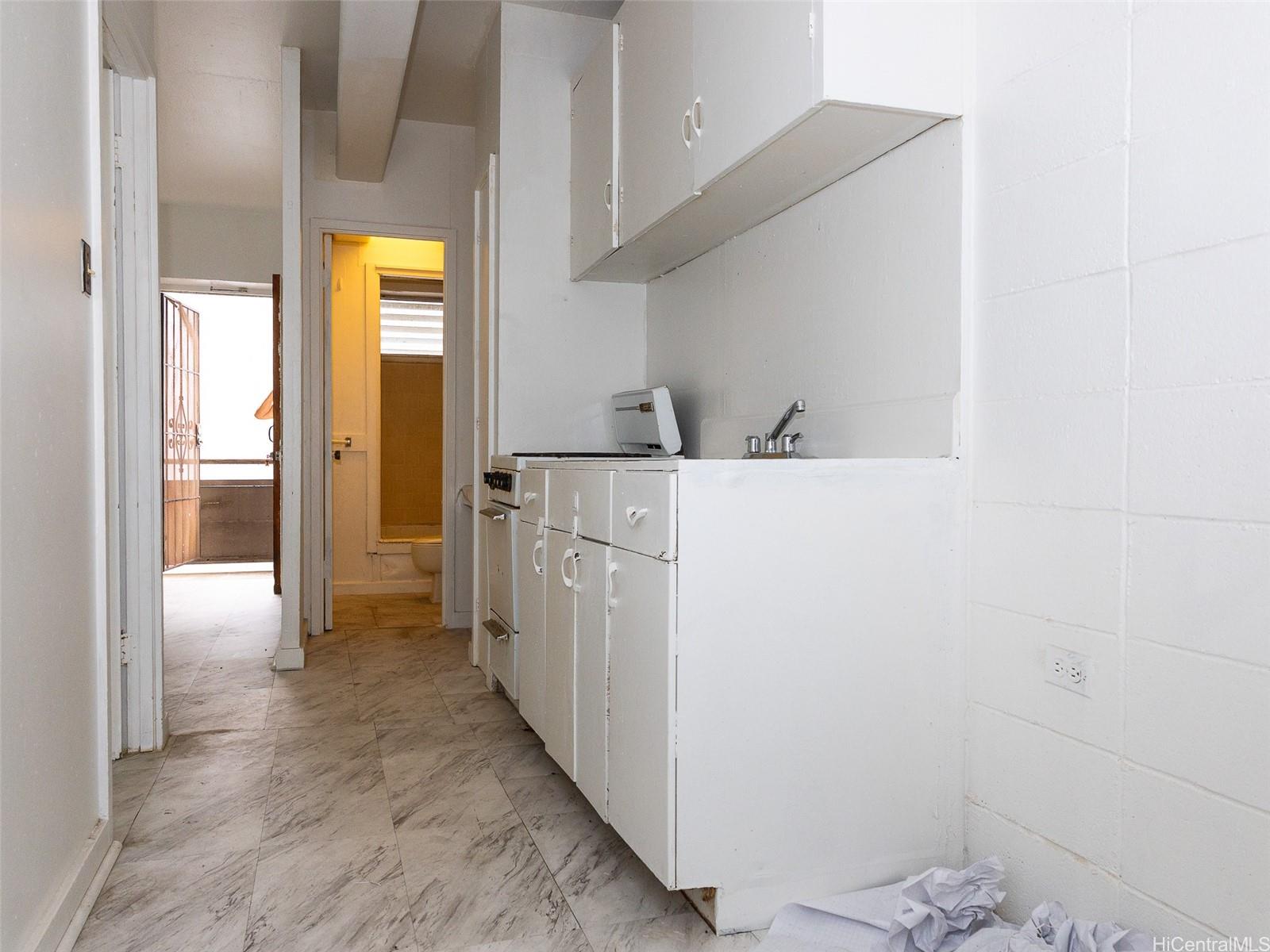 1420 Wilder Ave Honolulu - Multi-family - photo 21 of 25