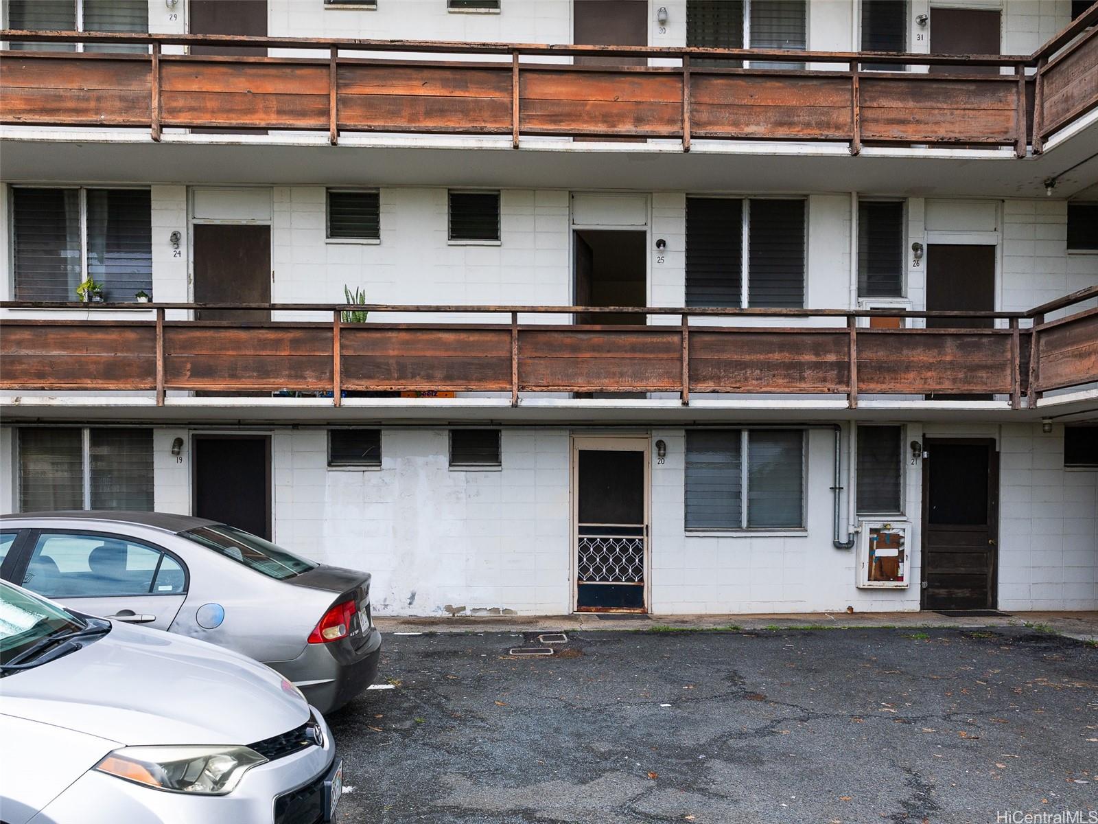 1420 Wilder Ave Honolulu - Multi-family - photo 24 of 25