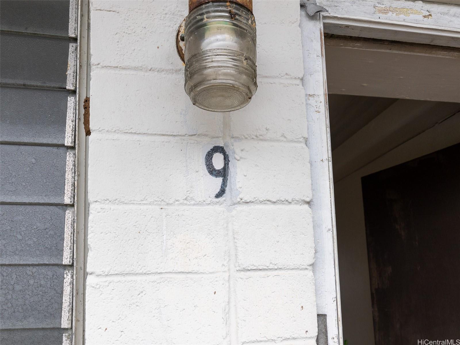 1420 Wilder Ave Honolulu - Multi-family - photo 9 of 25