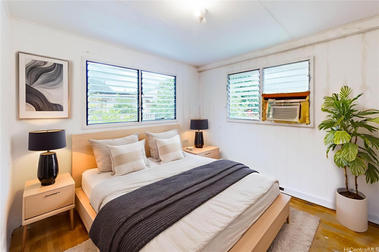 1424  Ala Hoku Place Moanalua Valley, Honolulu home - photo 12 of 25