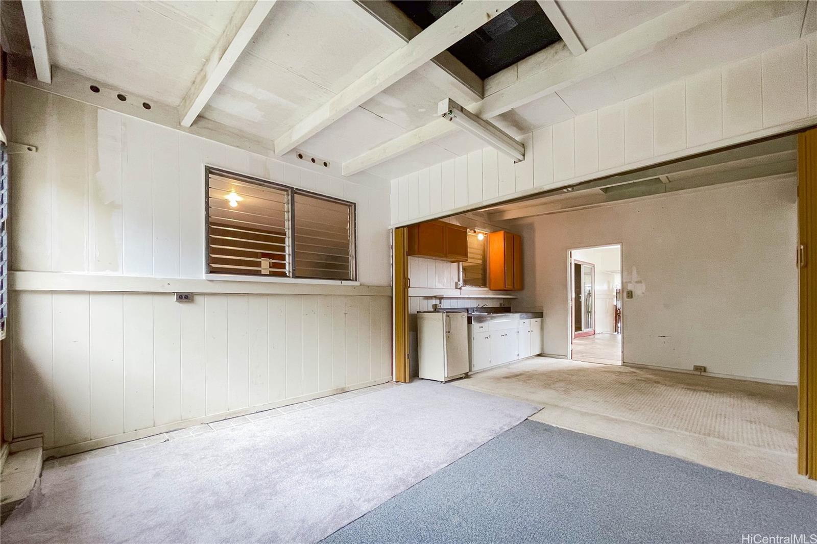 1424  Ala Hoku Place Moanalua Valley, Honolulu home - photo 16 of 25