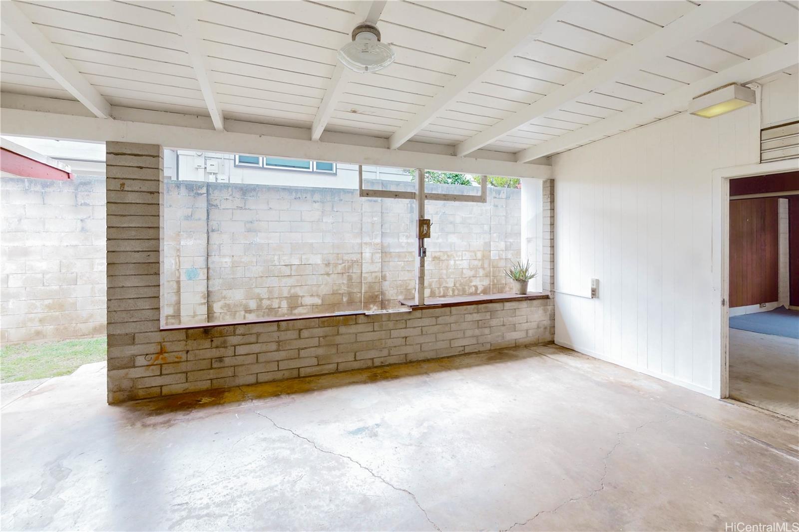 1424  Ala Hoku Place Moanalua Valley, Honolulu home - photo 19 of 25