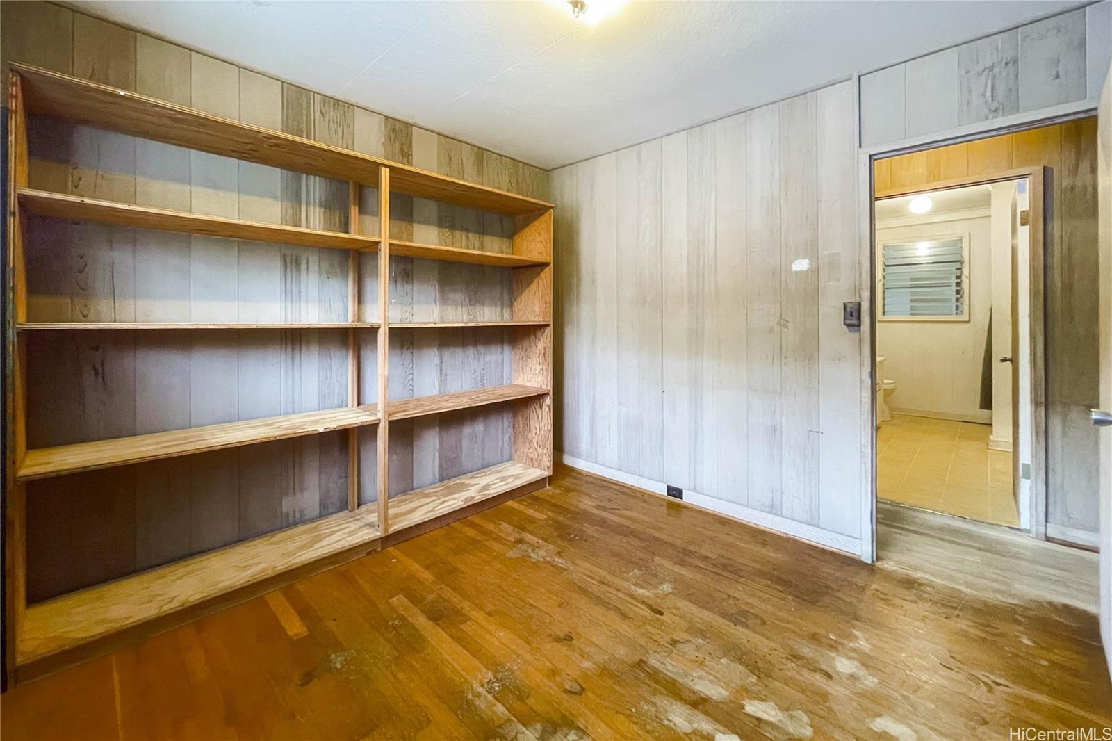 1424  Ala Hoku Place Moanalua Valley, Honolulu home - photo 9 of 25