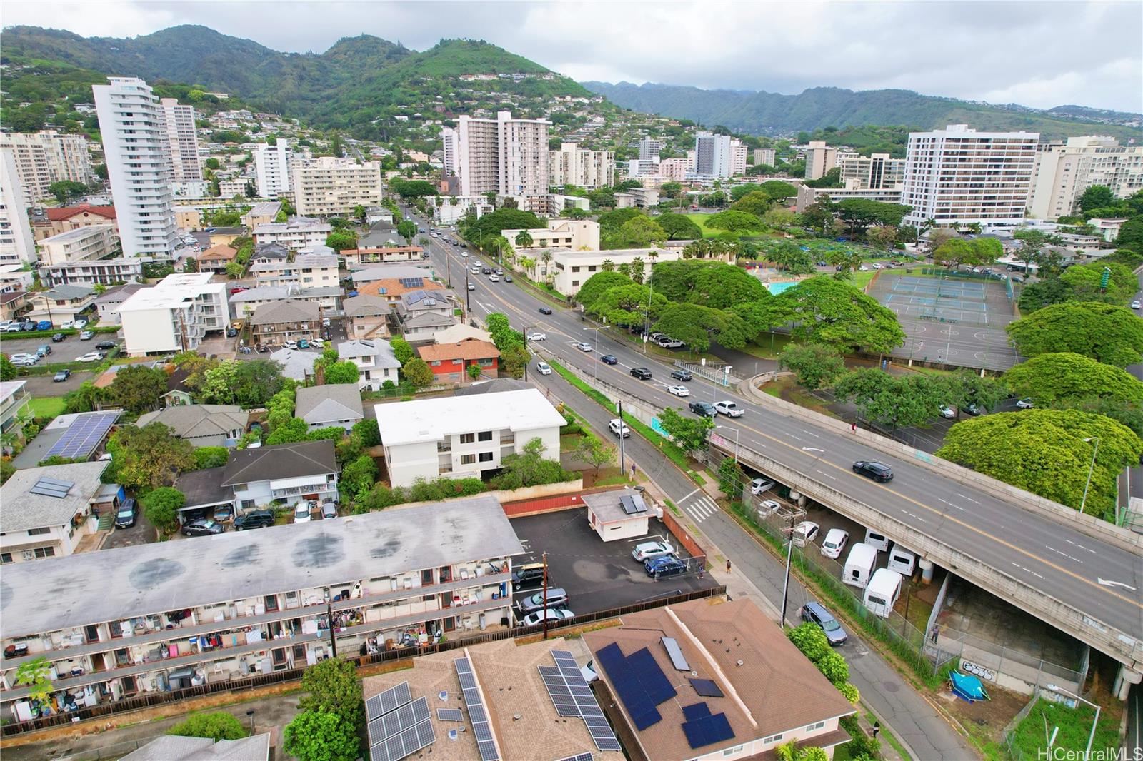 1424A  Keeaumoku Street Makiki Area, Honolulu home - photo 6 of 21