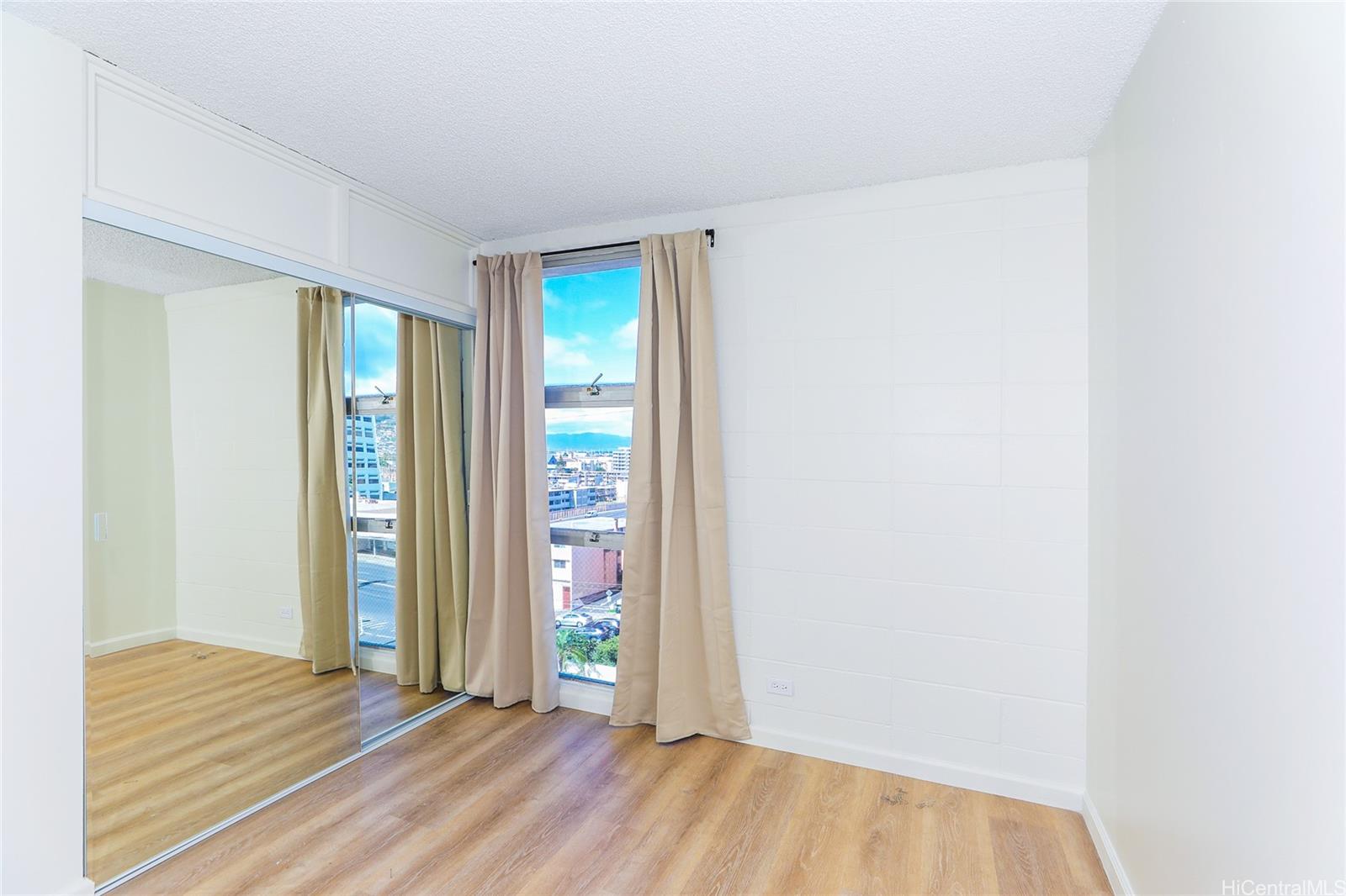 Liliha Square condo # 7F, Honolulu, Hawaii - photo 14 of 25