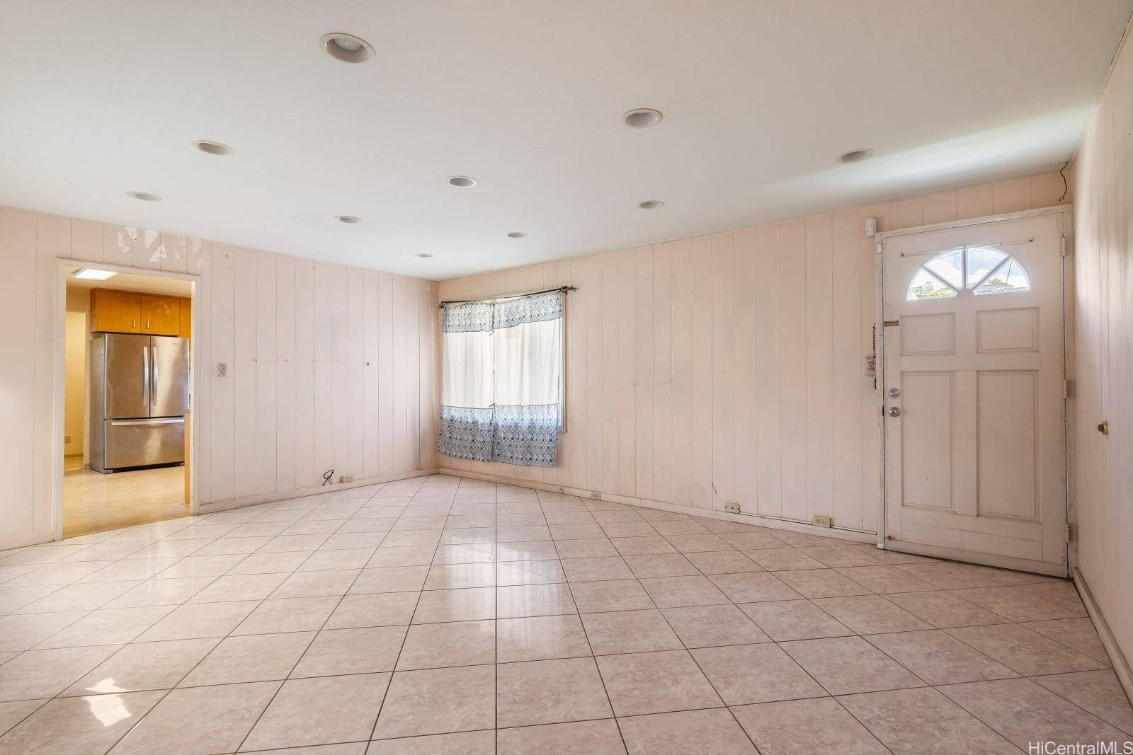 1425  Monte Cooke Place Kapalama, Honolulu home - photo 6 of 24