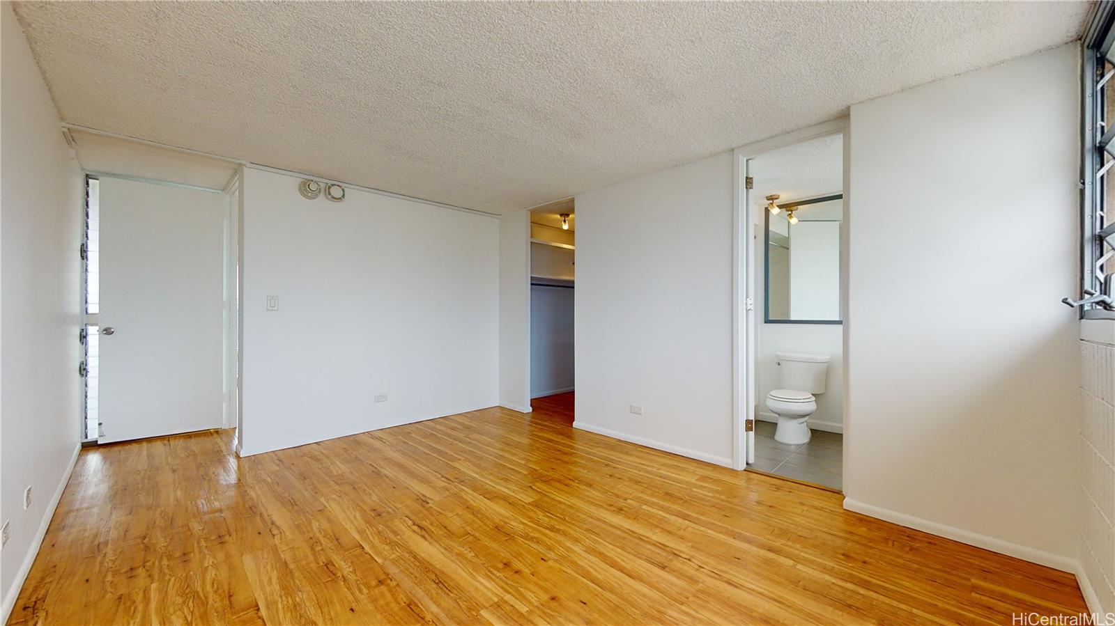 Academy Towers condo # 23E, Honolulu, Hawaii - photo 16 of 25