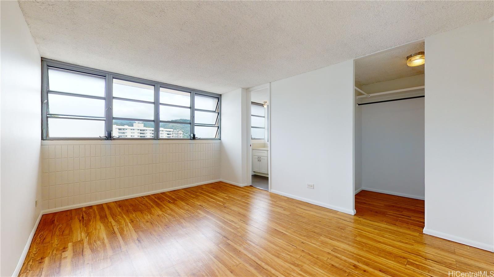 Academy Towers condo # 23E, Honolulu, Hawaii - photo 19 of 25