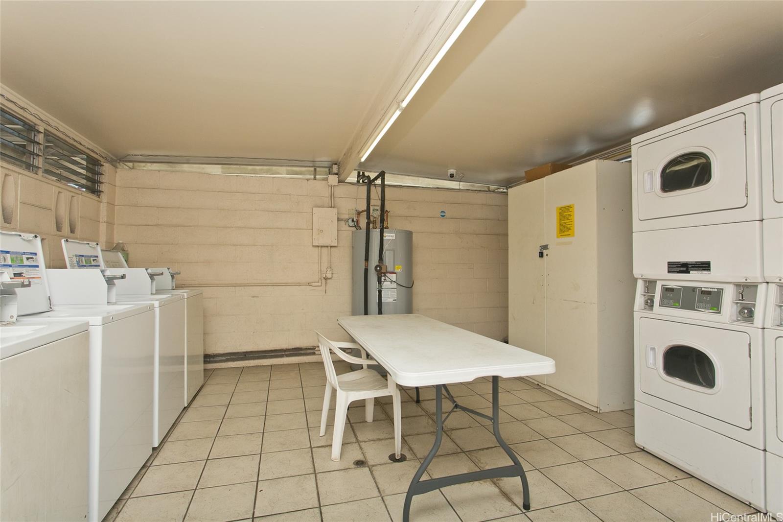 1426 Keeaumoku condo # B13, Honolulu, Hawaii - photo 11 of 12