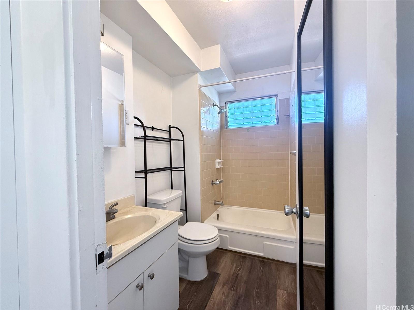 1426 Keeaumoku condo # B16, Honolulu, Hawaii - photo 9 of 18