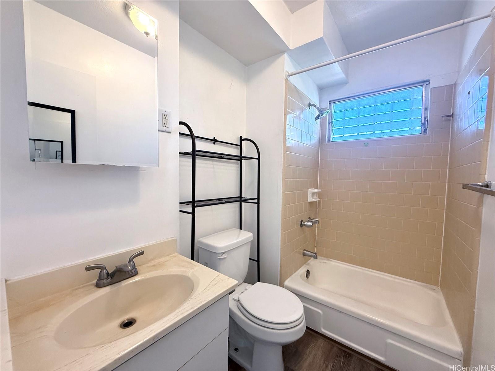 1426 Keeaumoku condo # B16, Honolulu, Hawaii - photo 10 of 18