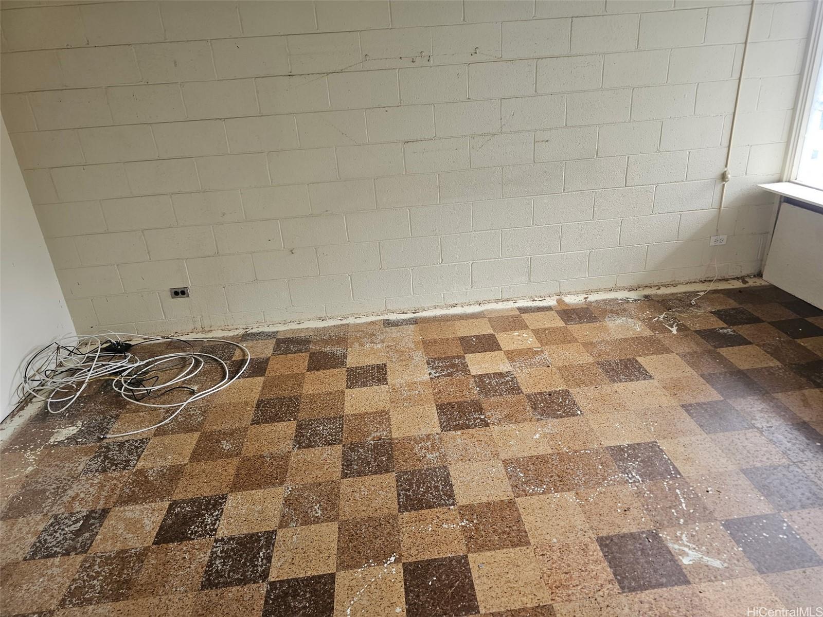 Alexander Gardens condo # 201, Honolulu, Hawaii - photo 9 of 10