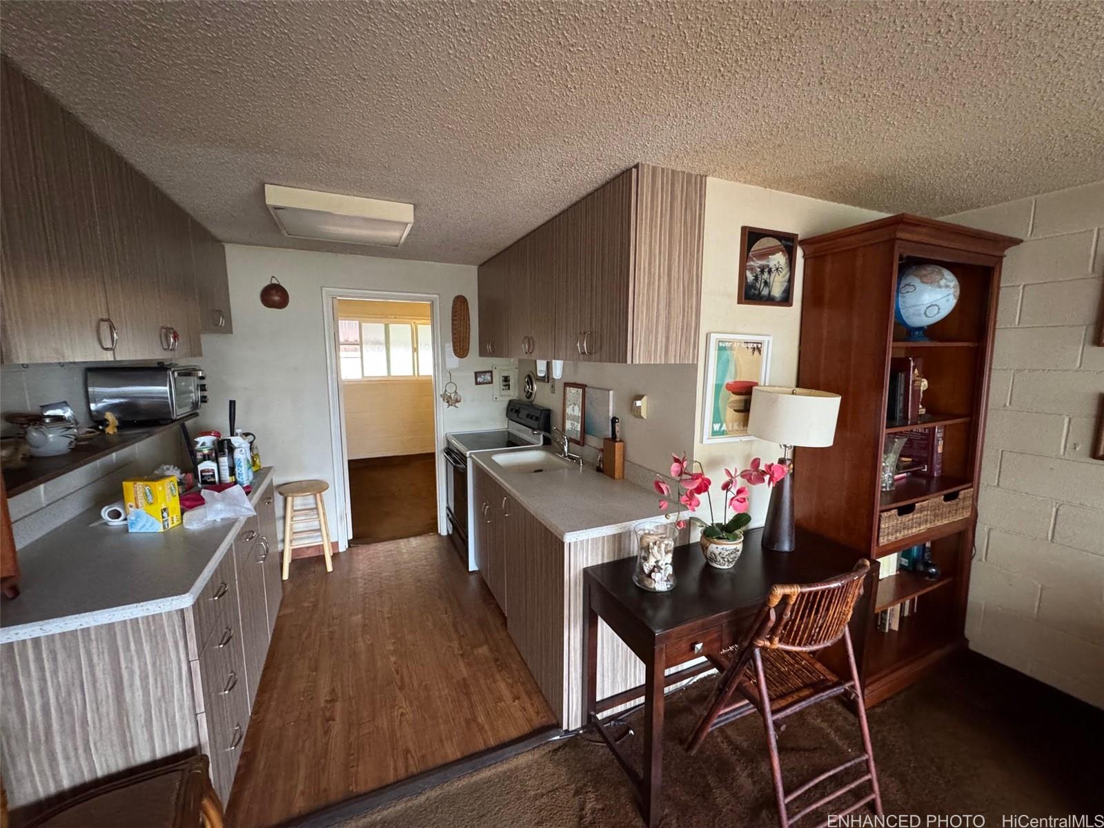 Alexander Gardens condo # 202, Honolulu, Hawaii - photo 11 of 16