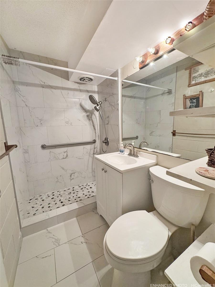 Alexander Gardens condo # 202, Honolulu, Hawaii - photo 5 of 16
