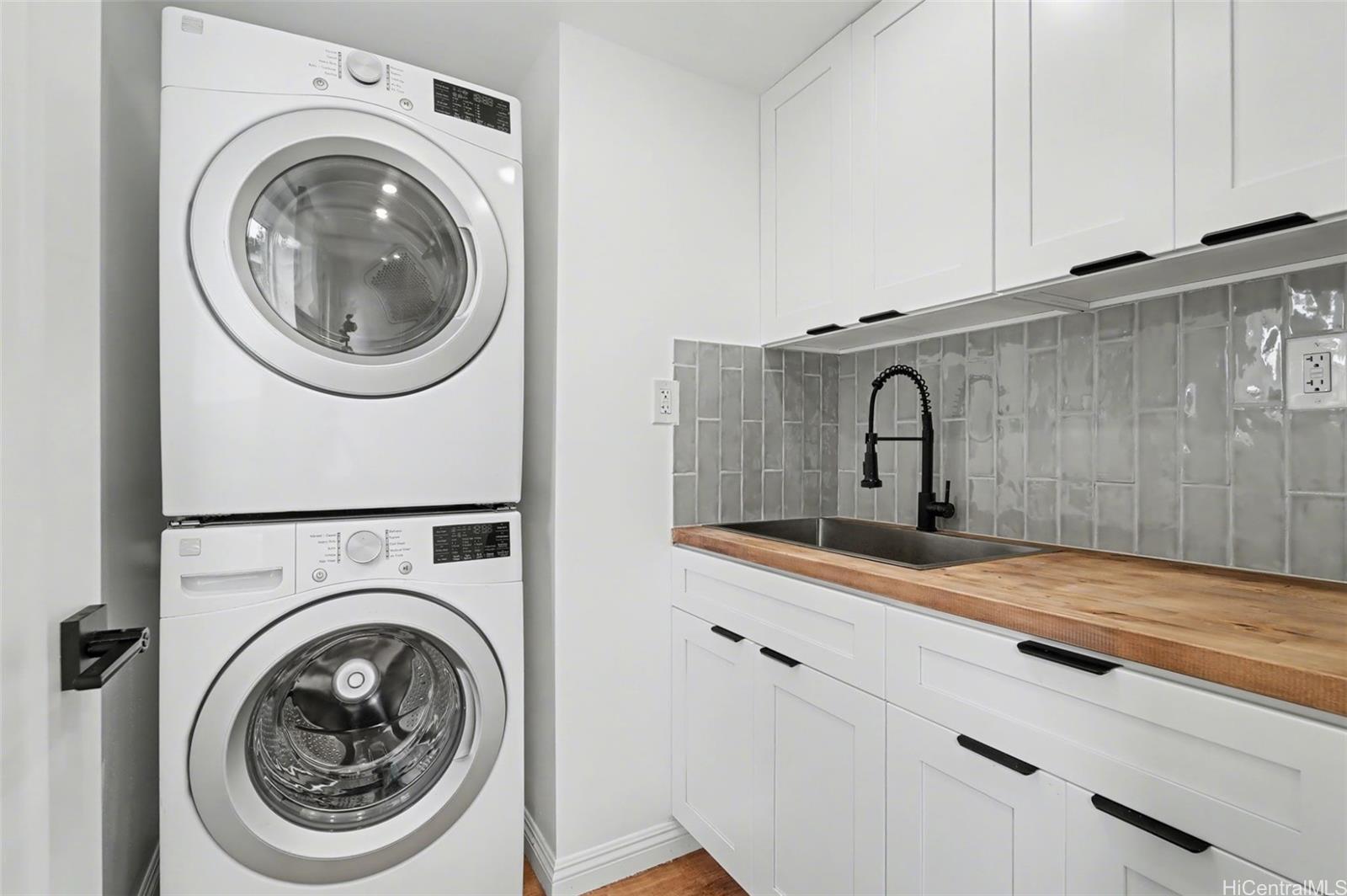 1430  Alewa Drive Alewa Heights, Honolulu home - photo 14 of 25