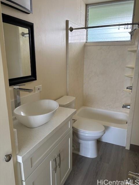 1430 Wilder Ave Honolulu - Rental - photo 3 of 9