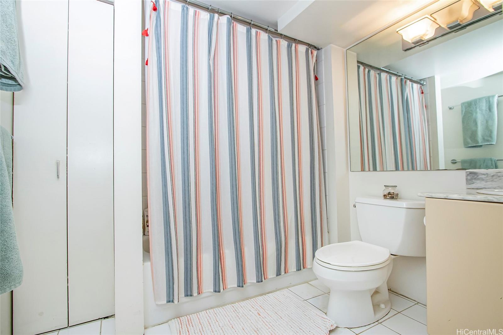 Fountains at Makiki condo # 309, Honolulu, Hawaii - photo 14 of 23