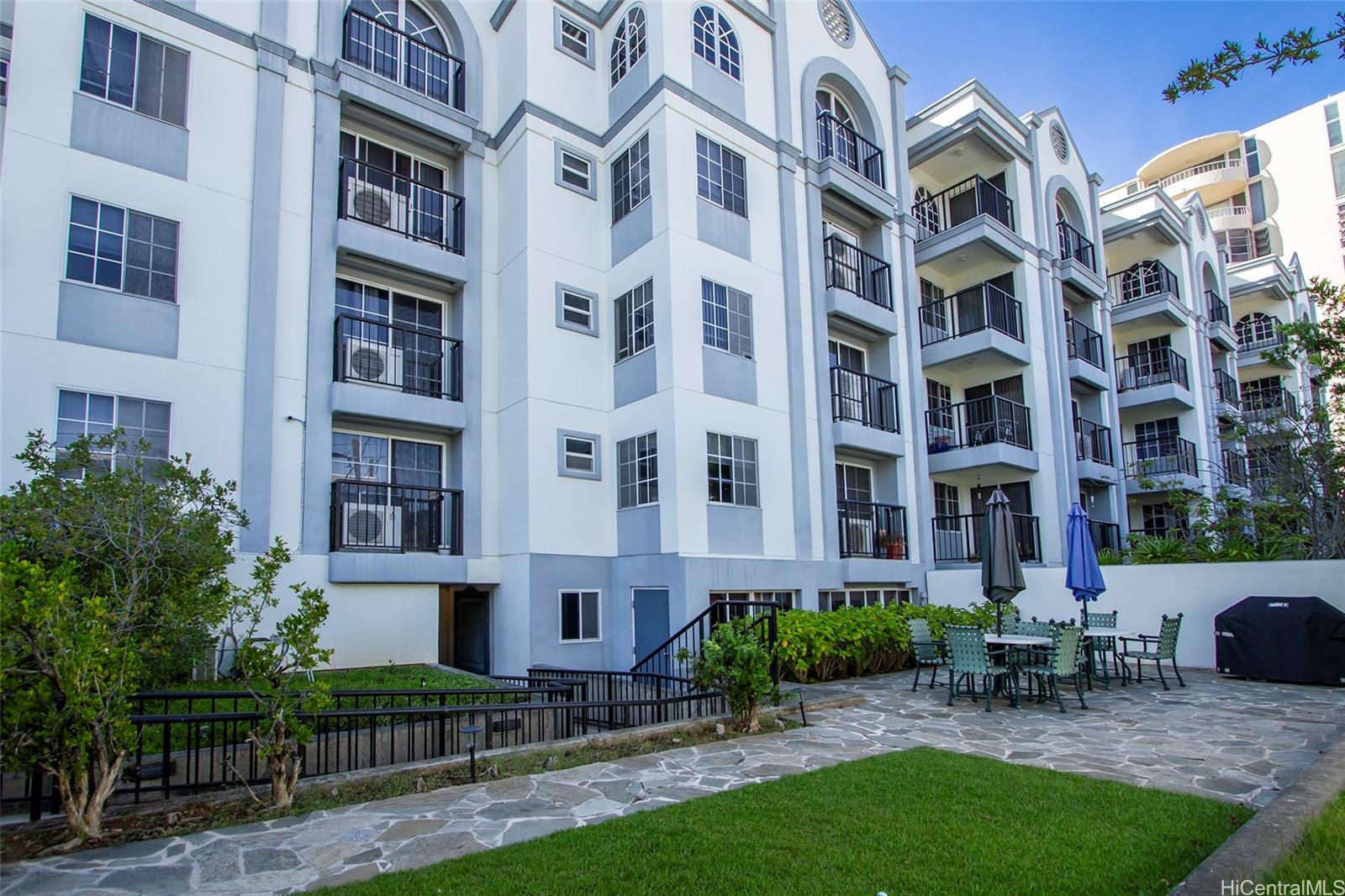 Fountains at Makiki condo # 309, Honolulu, Hawaii - photo 22 of 23