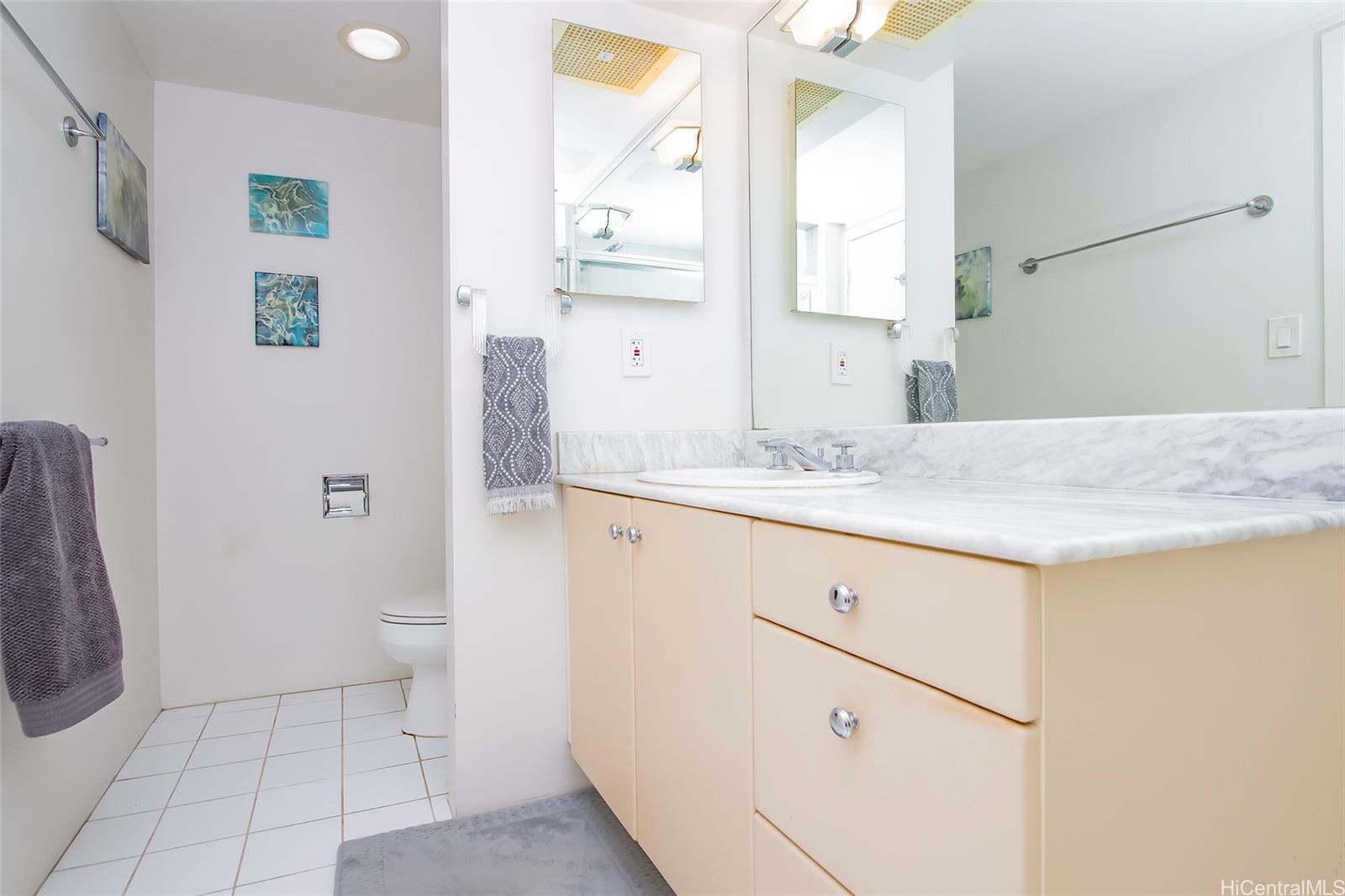 Fountains at Makiki condo # 309, Honolulu, Hawaii - photo 8 of 23