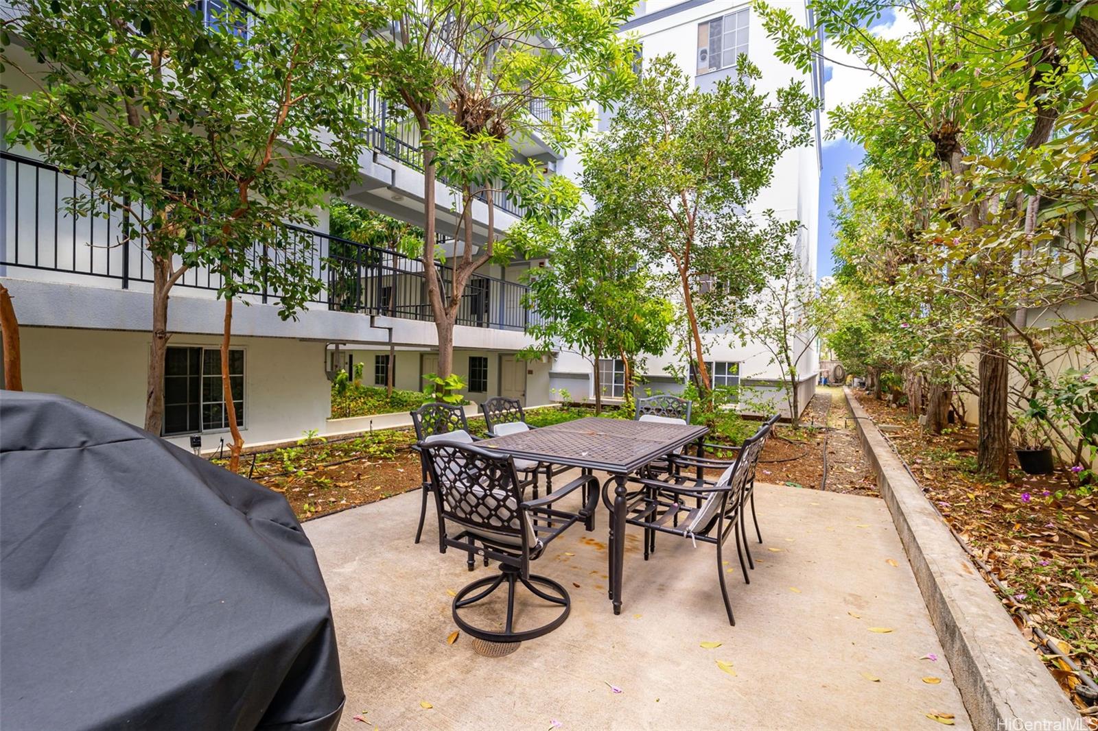 Fountains At Makiki condo # PH12, Honolulu, Hawaii - photo 21 of 25