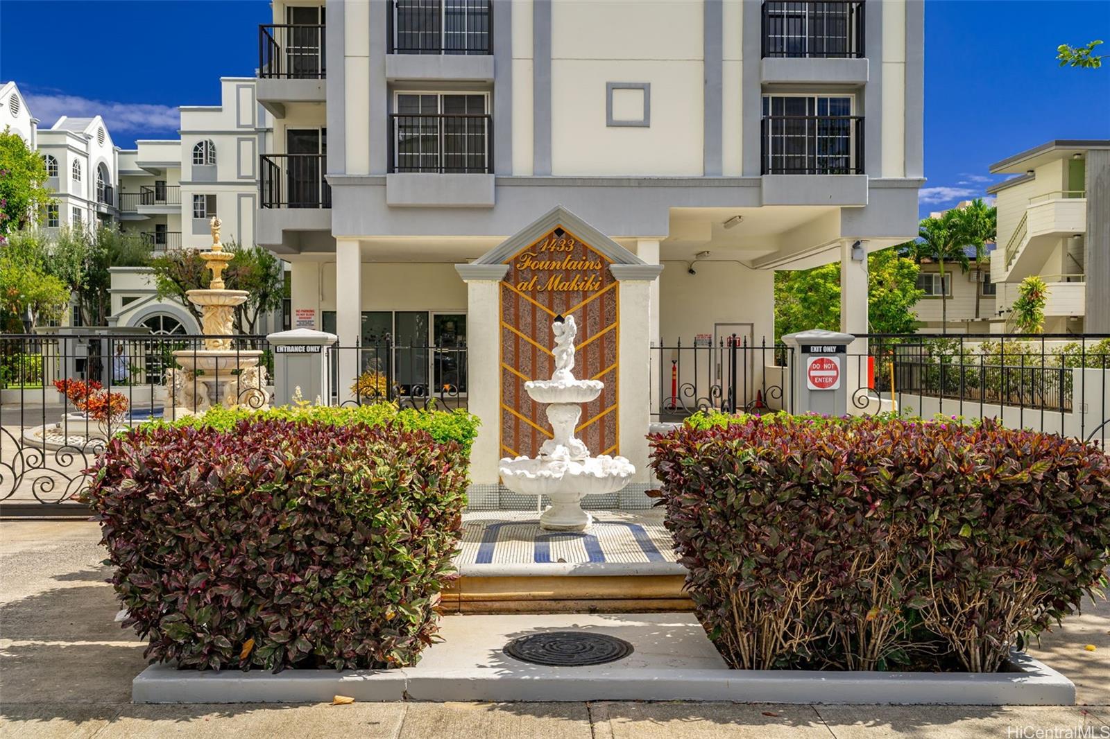 Fountains At Makiki condo # PH12, Honolulu, Hawaii - photo 22 of 25