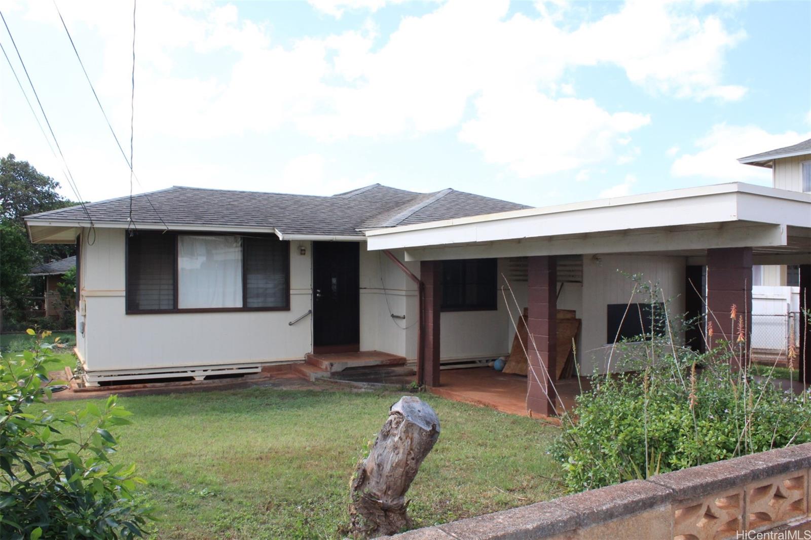 1438  Kaleilani St Pearl City-upper, PearlCity home - photo 2 of 23