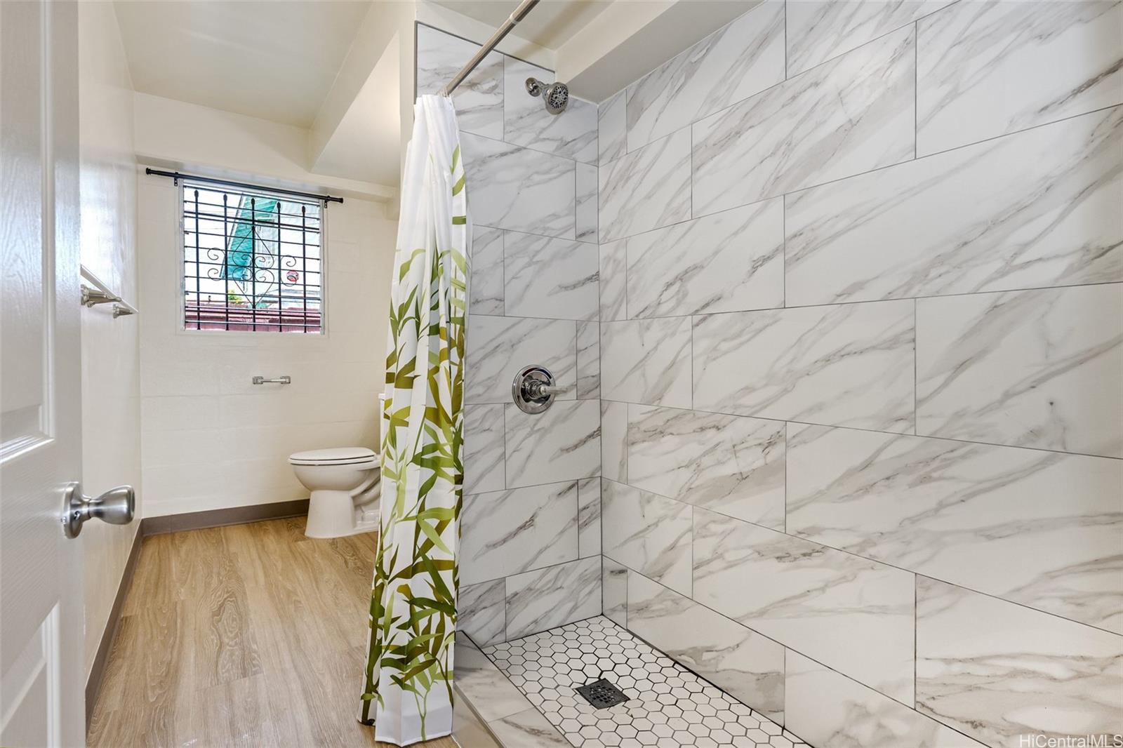 1438 Liliha Street Honolulu - Multi-family - photo 17 of 21