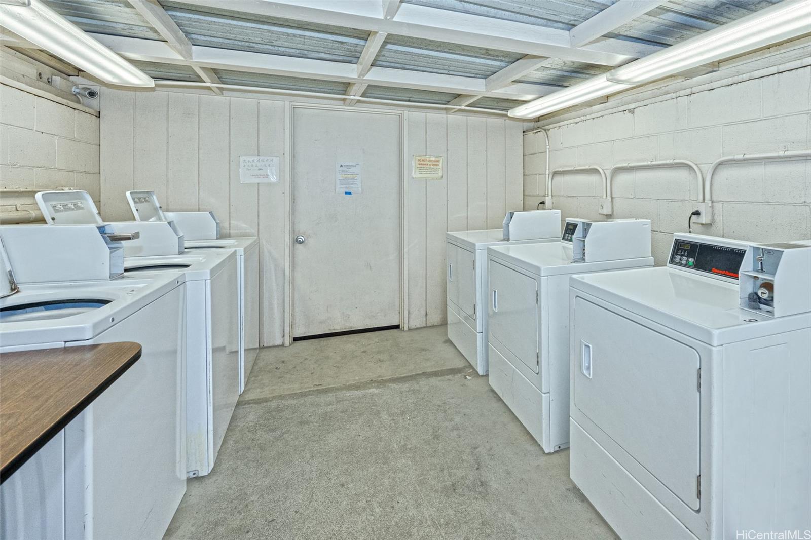 1438 Liliha Street Honolulu - Multi-family - photo 21 of 21