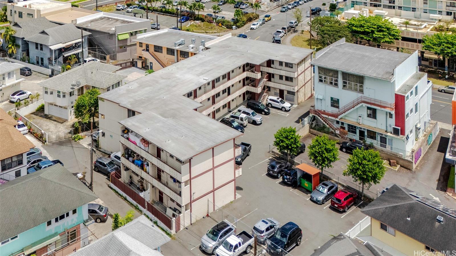 1438 Liliha Street Honolulu - Multi-family - photo 4 of 21