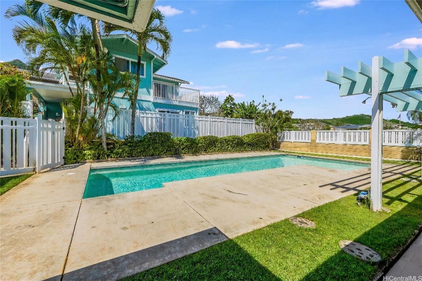 1439  Akuleana Place Enchanted Lake, Kailua home - photo 3 of 19