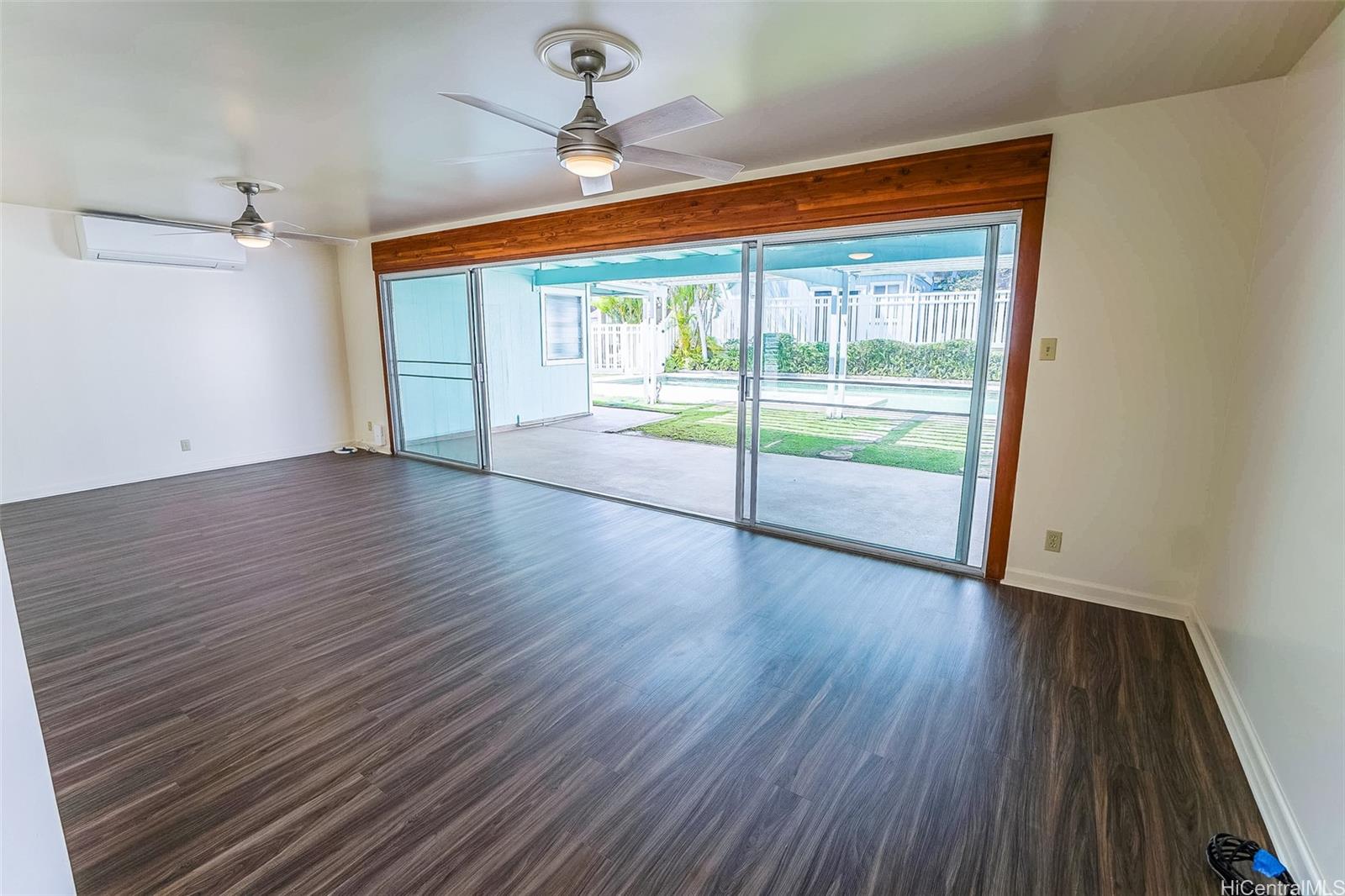 1439  Akuleana Place Enchanted Lake, Kailua home - photo 8 of 19