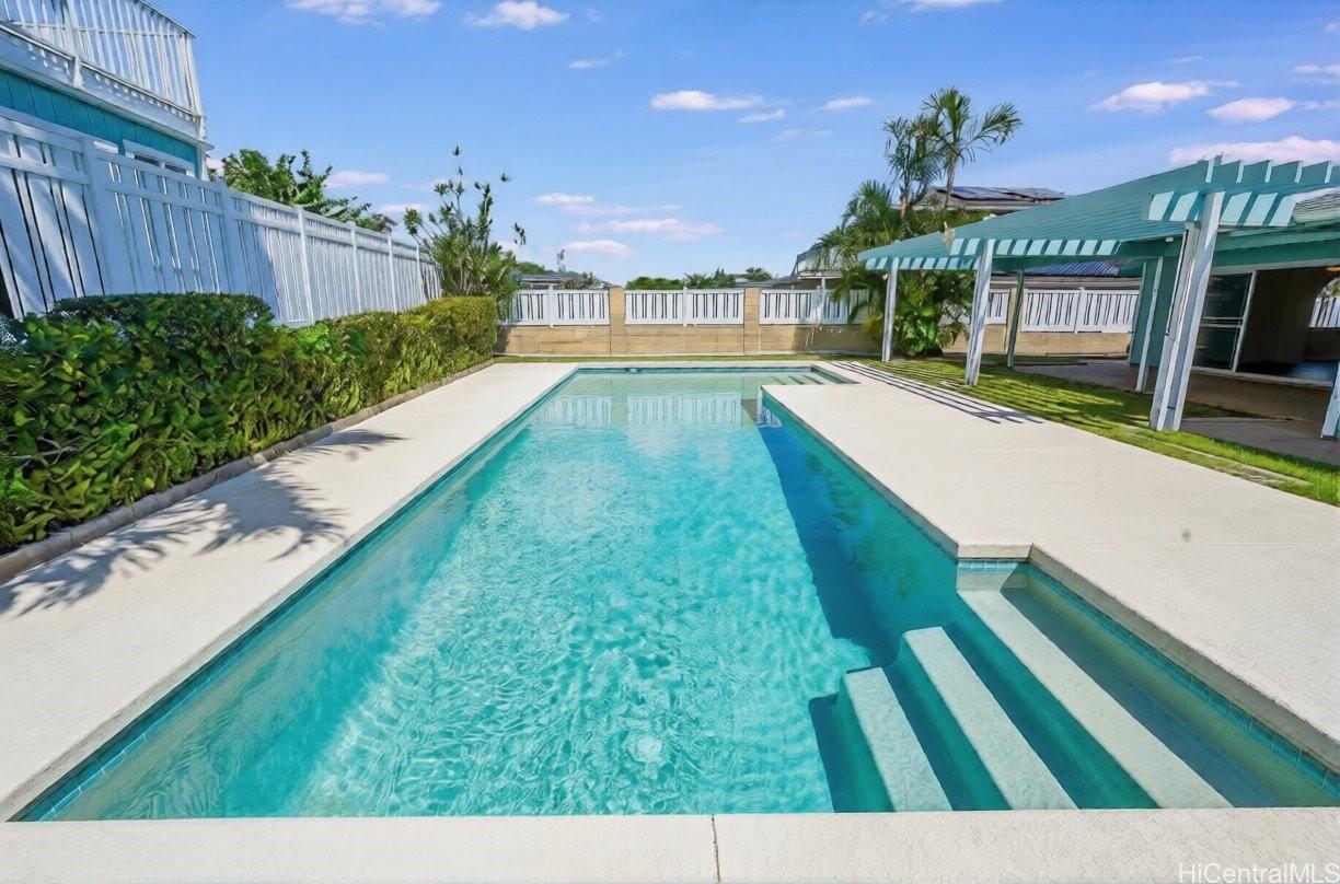 1439  Akuleana Place Enchanted Lake, Kailua home - photo 9 of 19