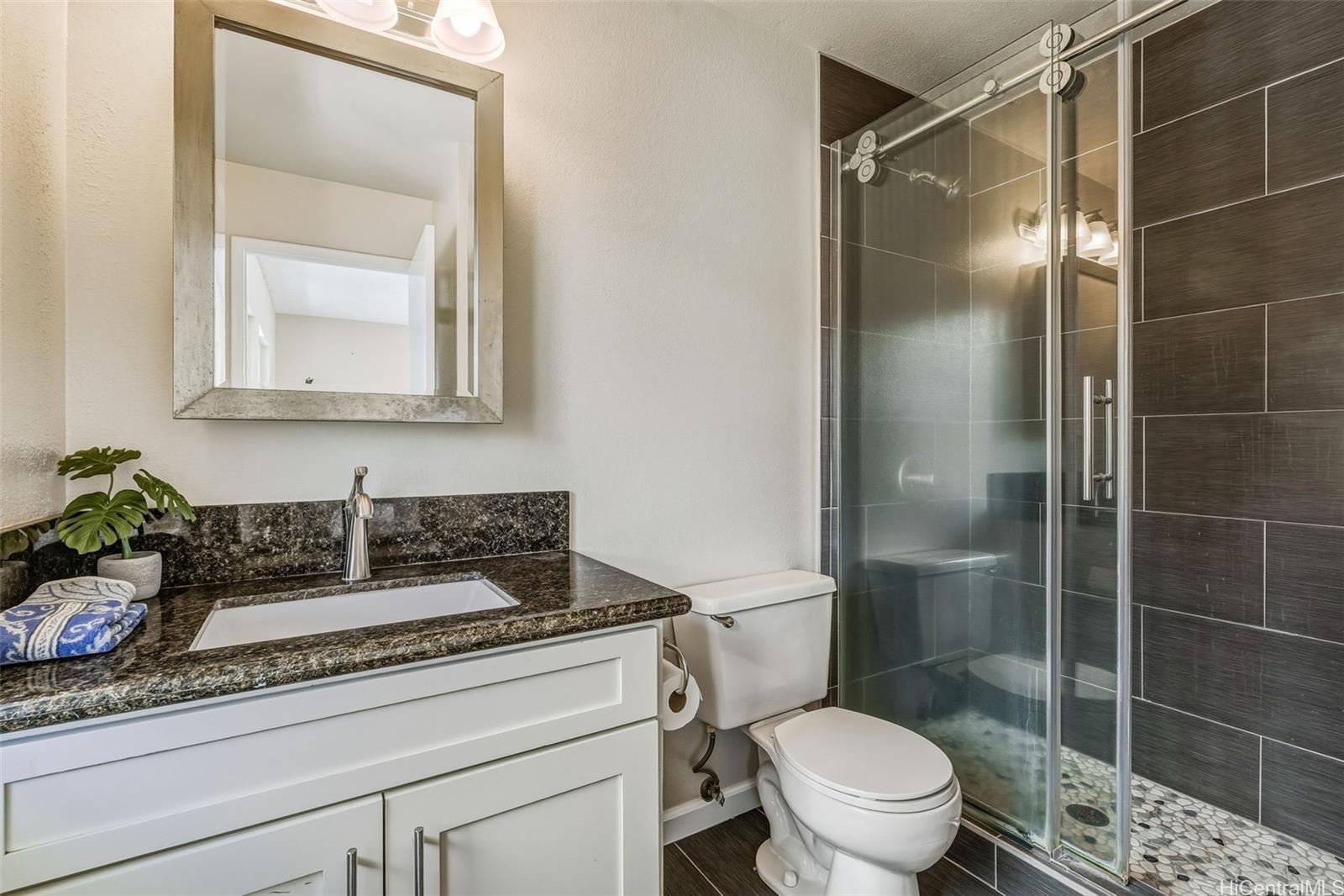 1440  Miloiki Street Kamiloiki, Hawaii Kai home - photo 14 of 25