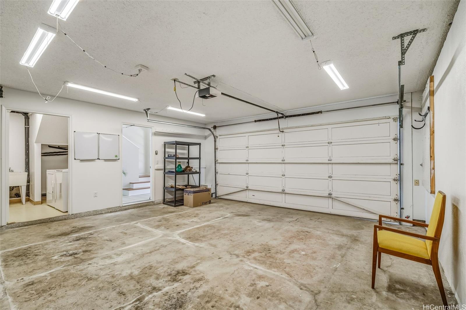 1440  Miloiki Street Kamiloiki, Hawaii Kai home - photo 22 of 25