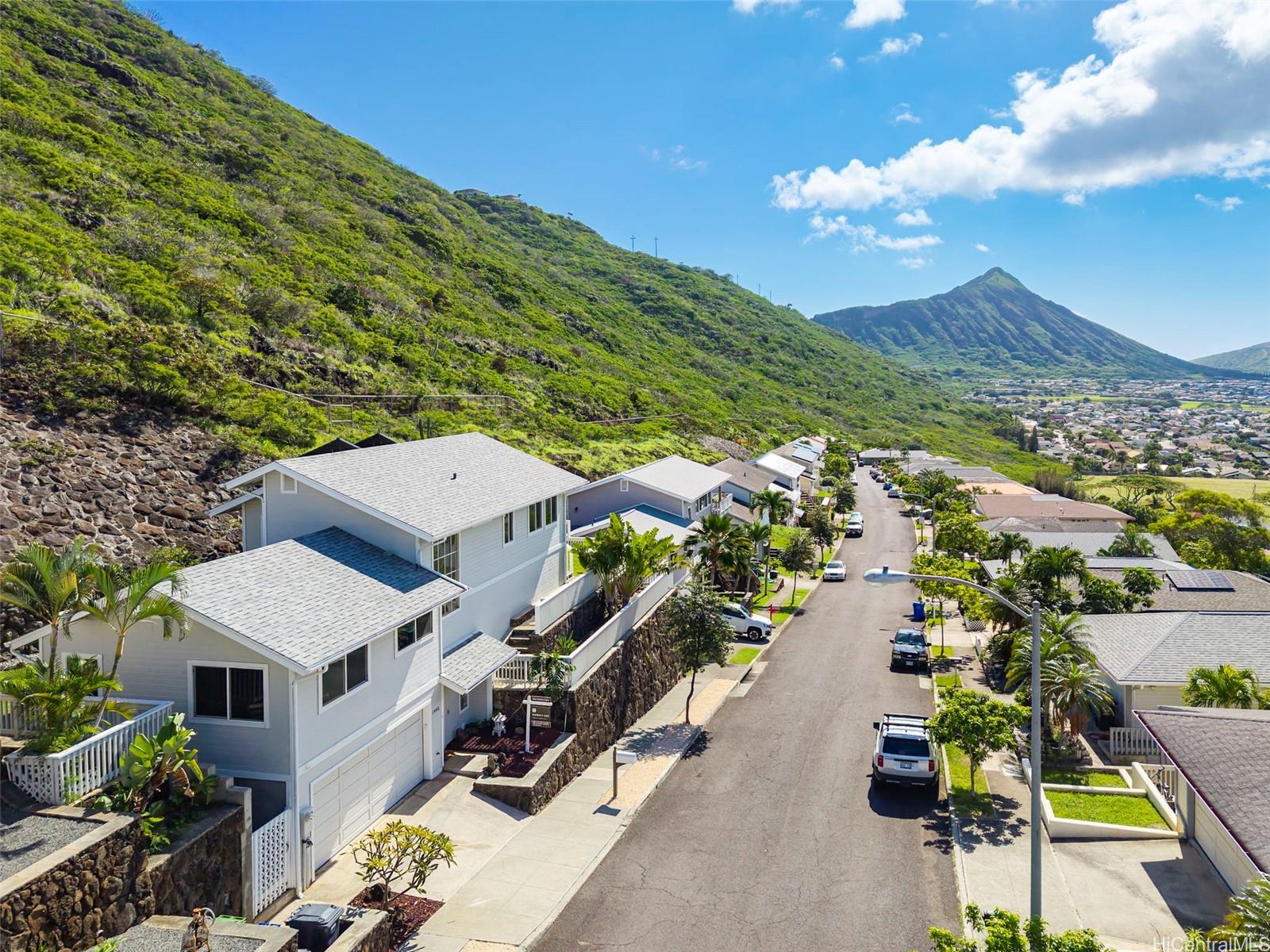 1440  Miloiki Street Kamiloiki, Hawaii Kai home - photo 5 of 25