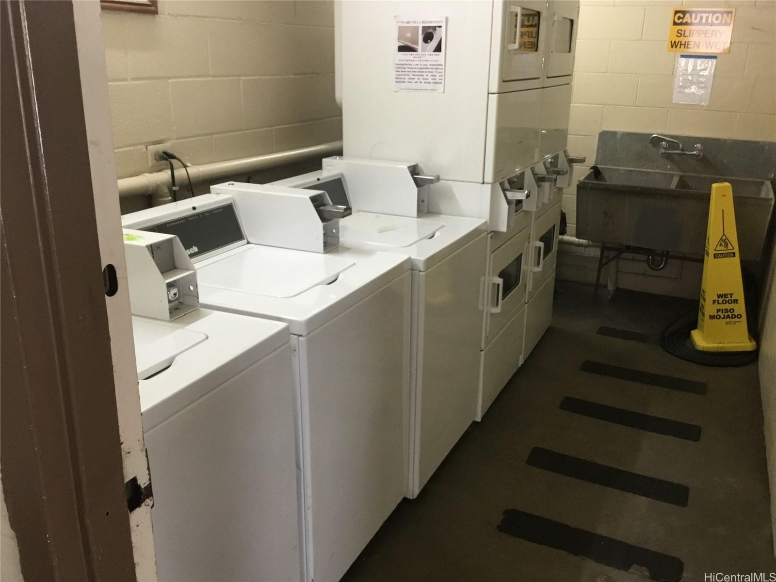 Ward Villa condo # 301, Honolulu, Hawaii - photo 13 of 14