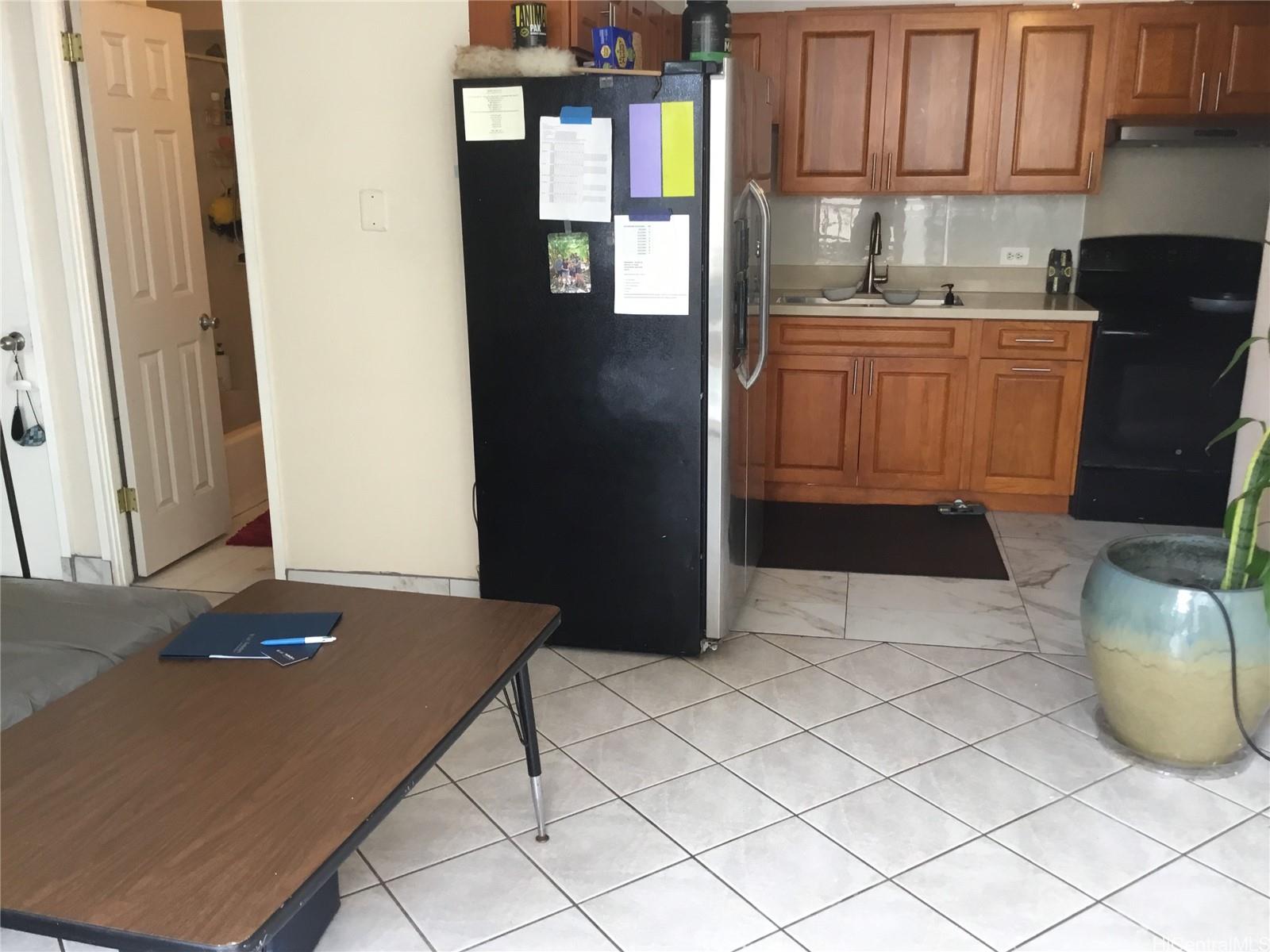 Ward Villa condo # 301, Honolulu, Hawaii - photo 3 of 14