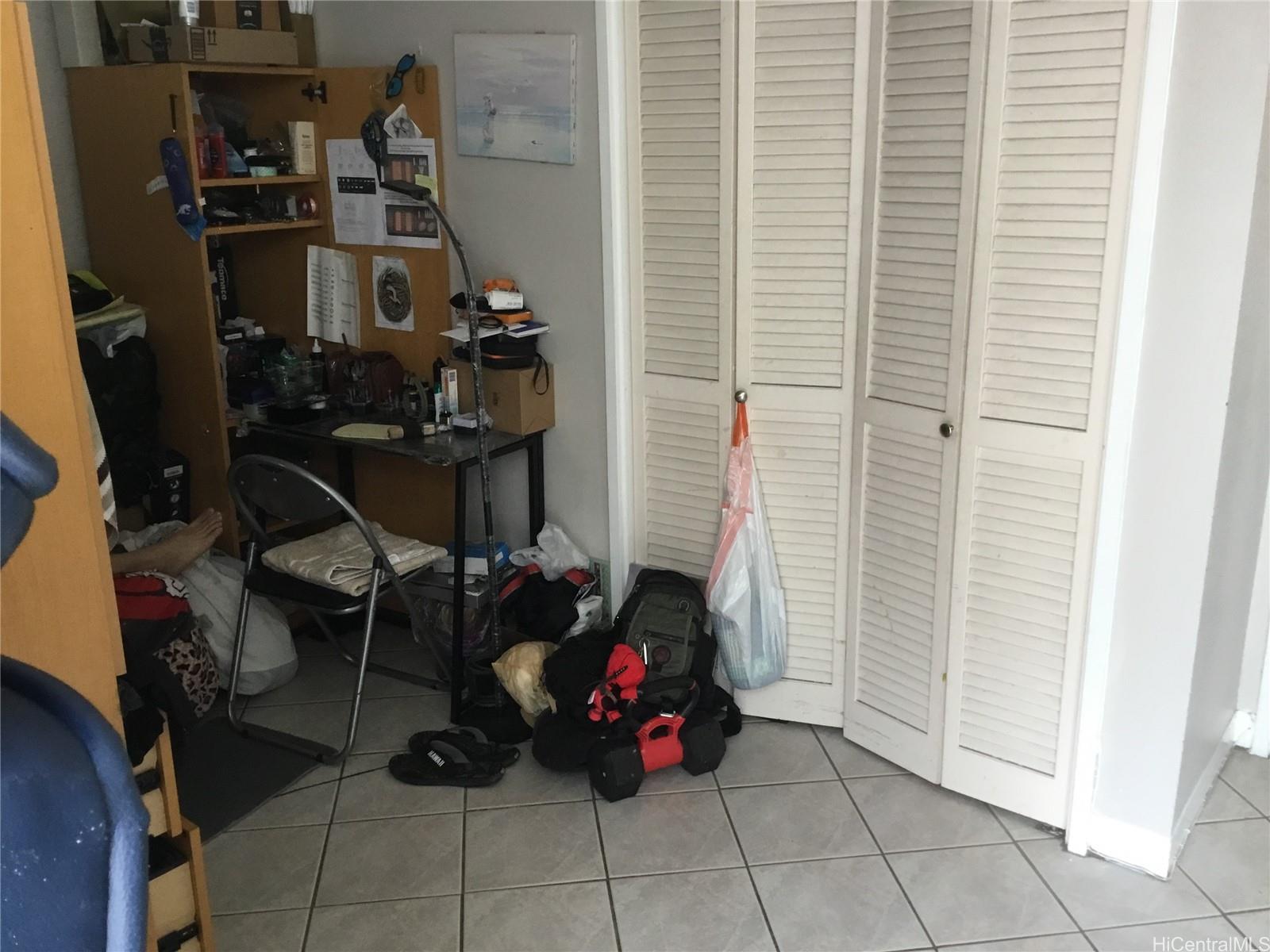 Ward Villa condo # 301, Honolulu, Hawaii - photo 8 of 14