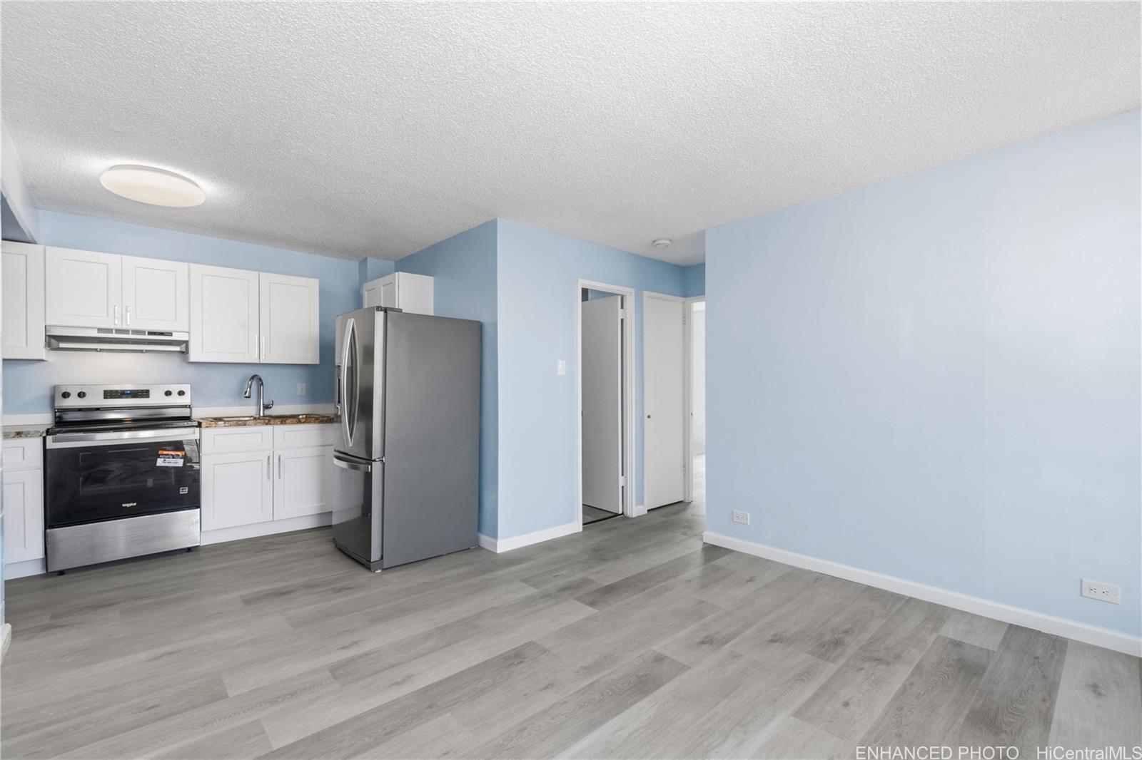 Ward Villa condo # 402, Honolulu, Hawaii - photo 4 of 13