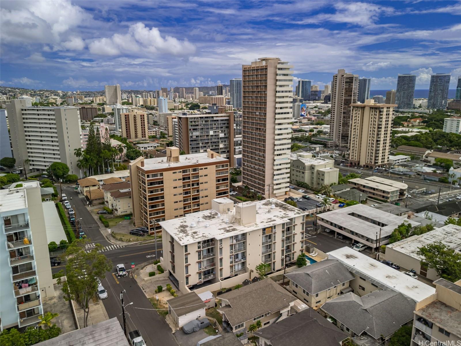 Ward Villa condo # 505, Honolulu, Hawaii - photo 21 of 24