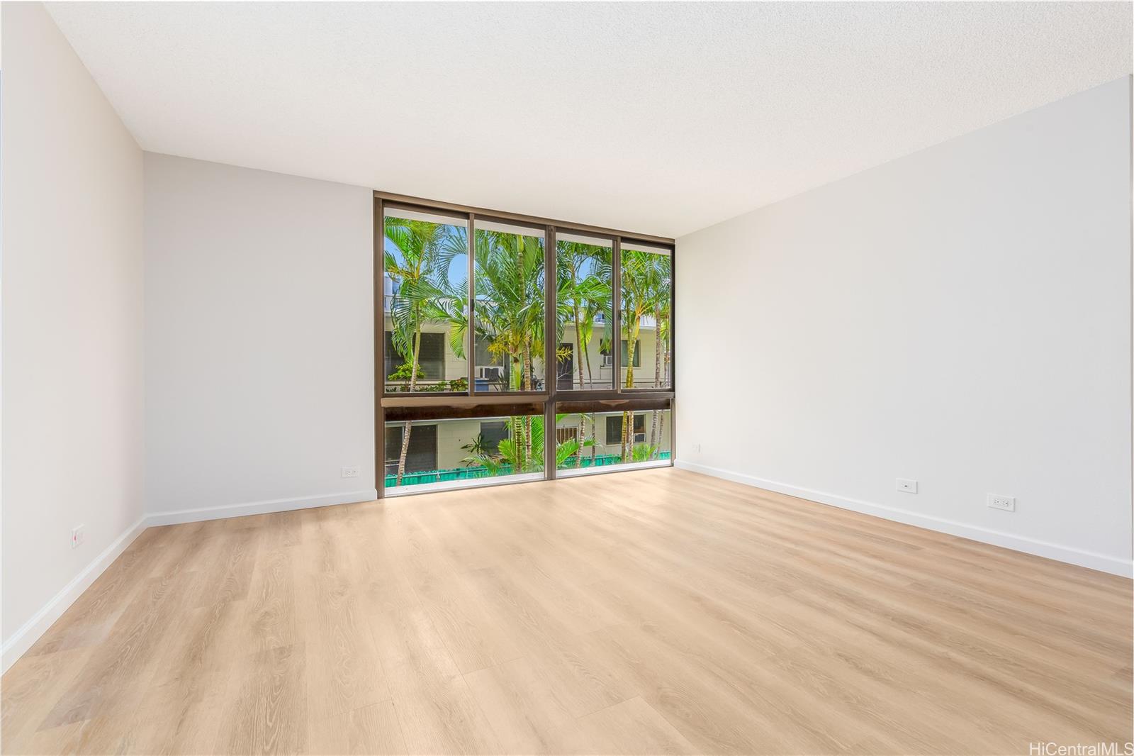 Piikoi Atrium condo # 205, Honolulu, Hawaii - photo 2 of 22