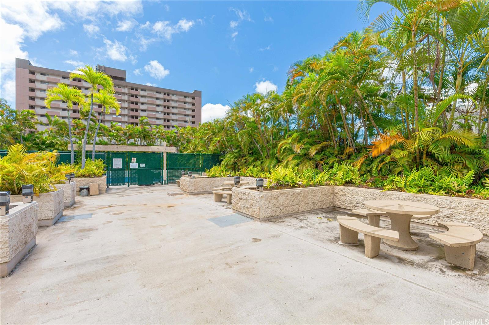 Piikoi Atrium condo # 205, Honolulu, Hawaii - photo 20 of 22