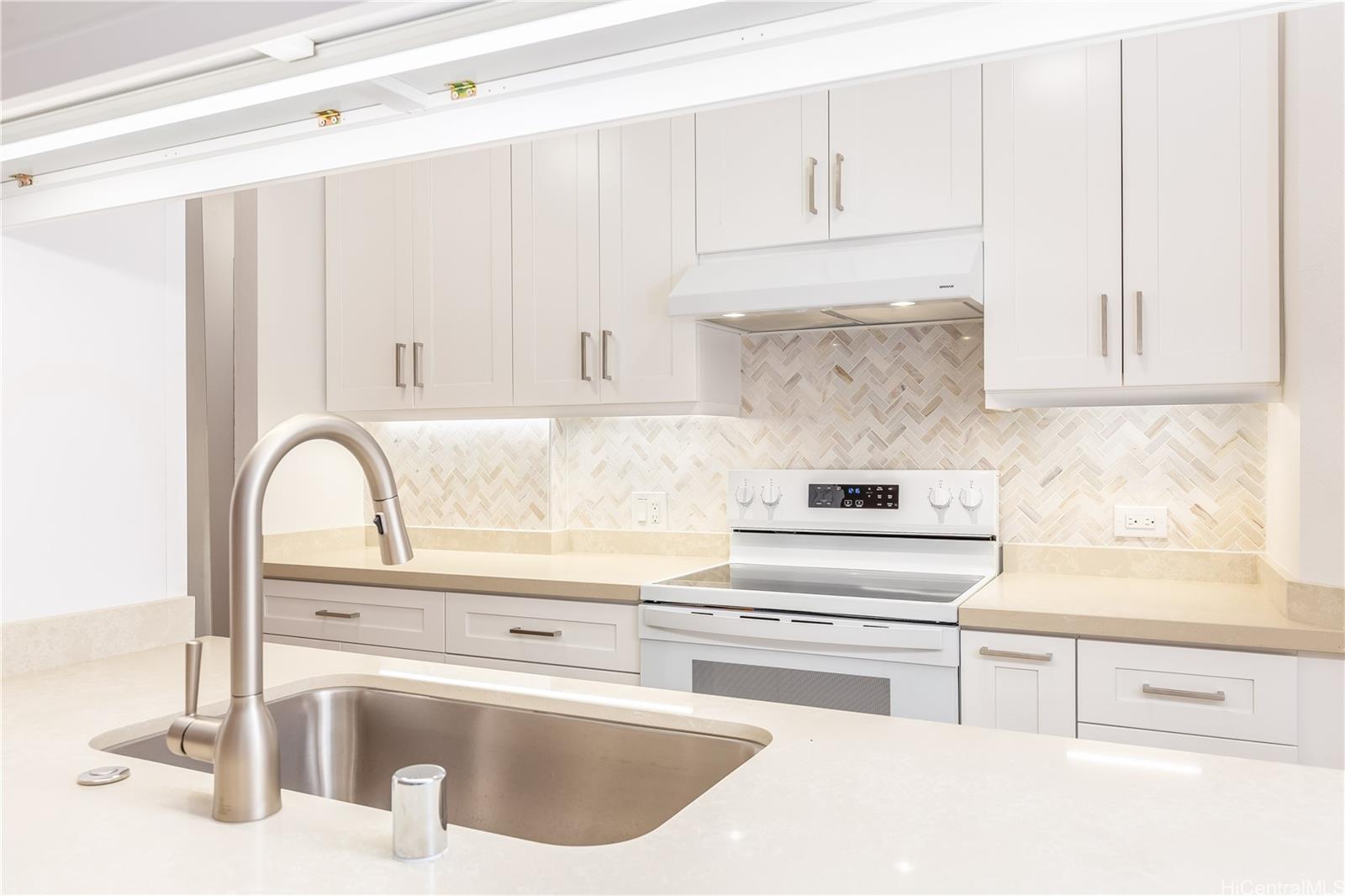 Piikoi Atrium condo # 205, Honolulu, Hawaii - photo 8 of 22