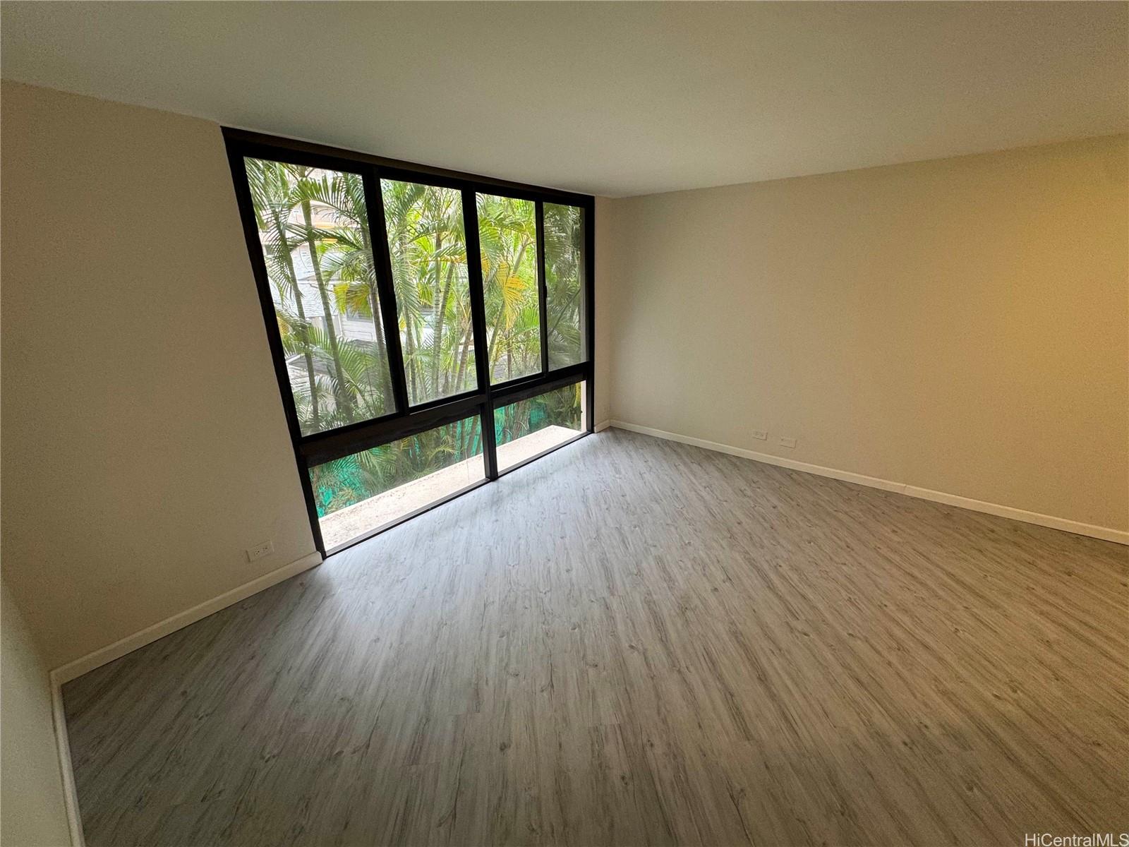 Piikoi Atrium condo # 206, Honolulu, Hawaii - photo 3 of 12