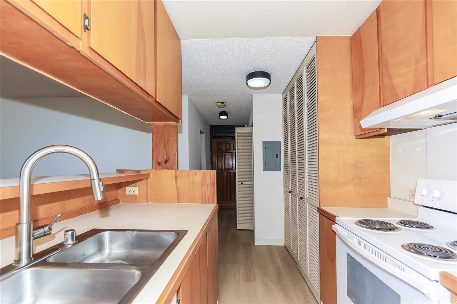 1441 Piikoi St Honolulu - Rental - photo 8 of 16