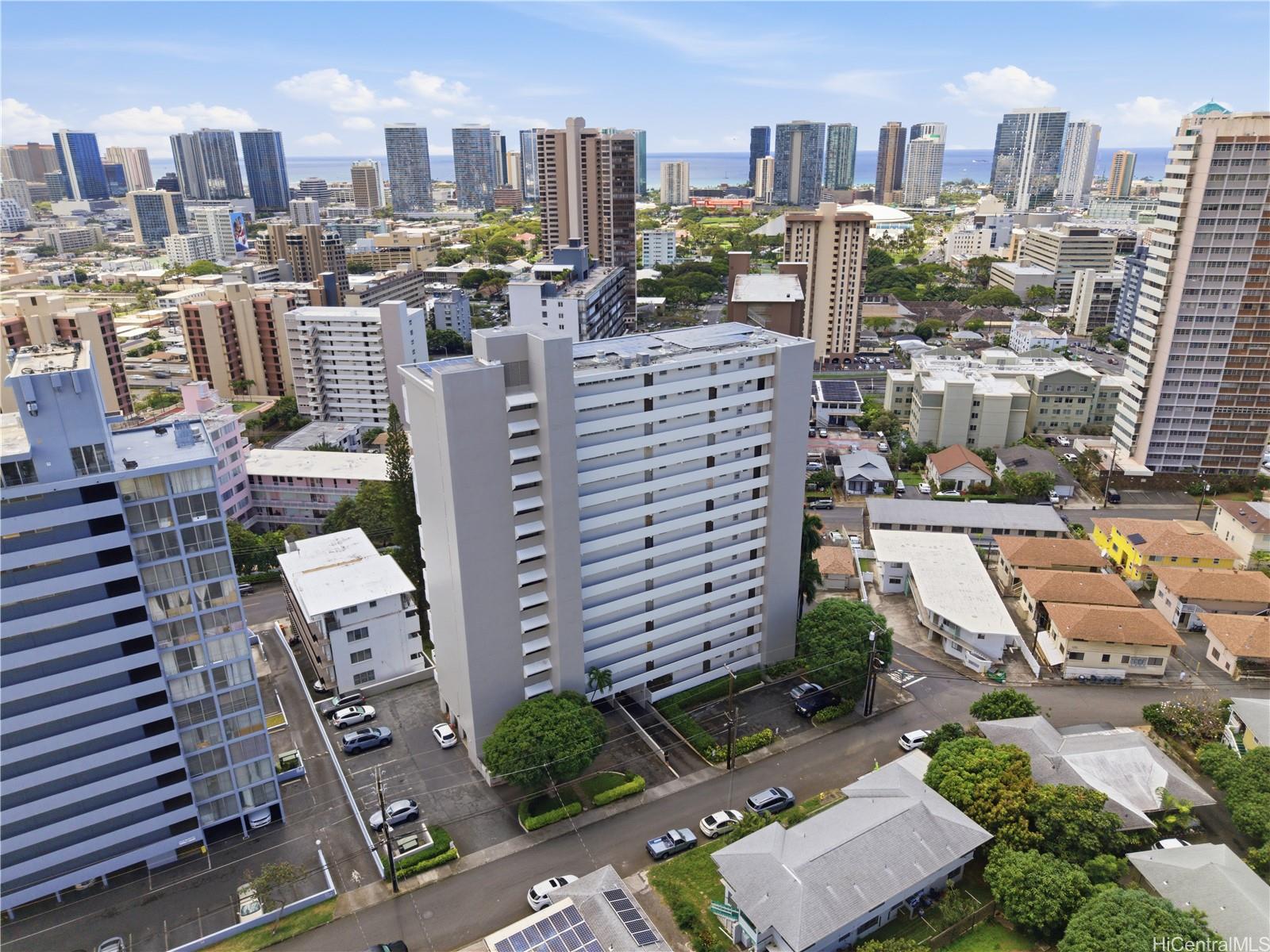 Victoria Plaza condo # 1403, Honolulu, Hawaii - photo 19 of 24