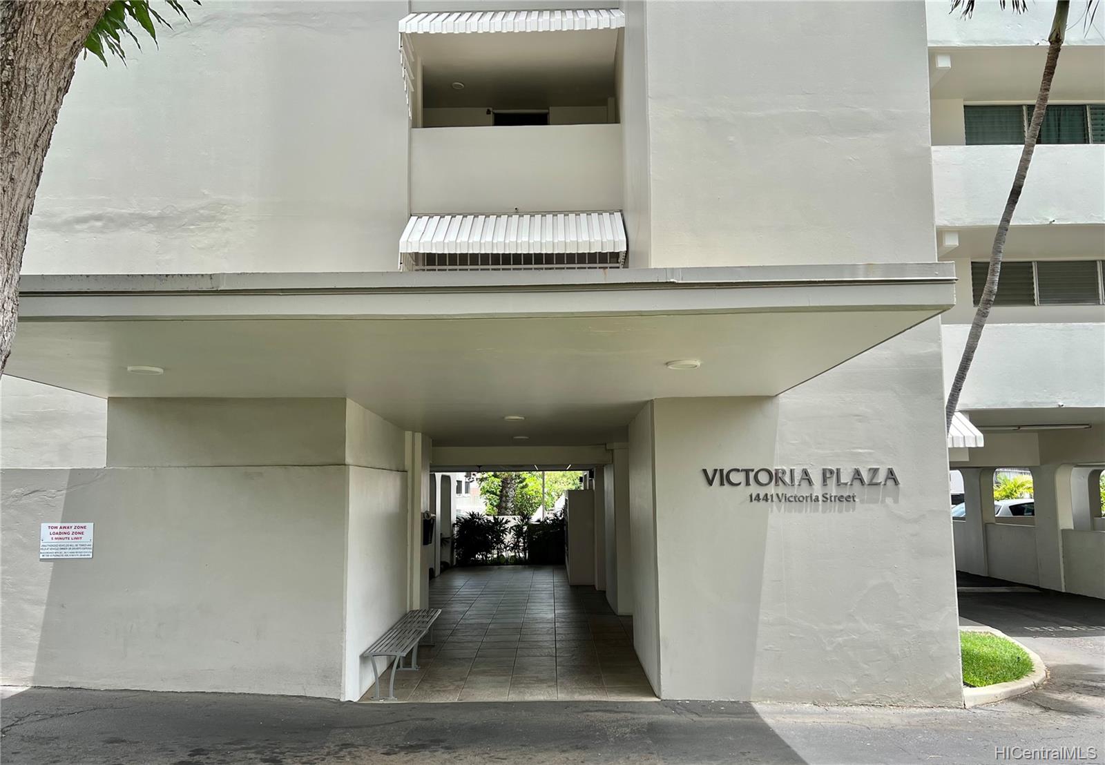 Victoria Plaza condo # 203, Honolulu, Hawaii - photo 13 of 17