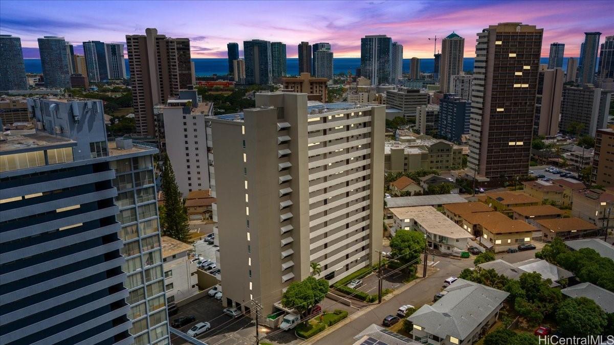 Victoria Plaza condo # 805, Honolulu, Hawaii - photo 20 of 20