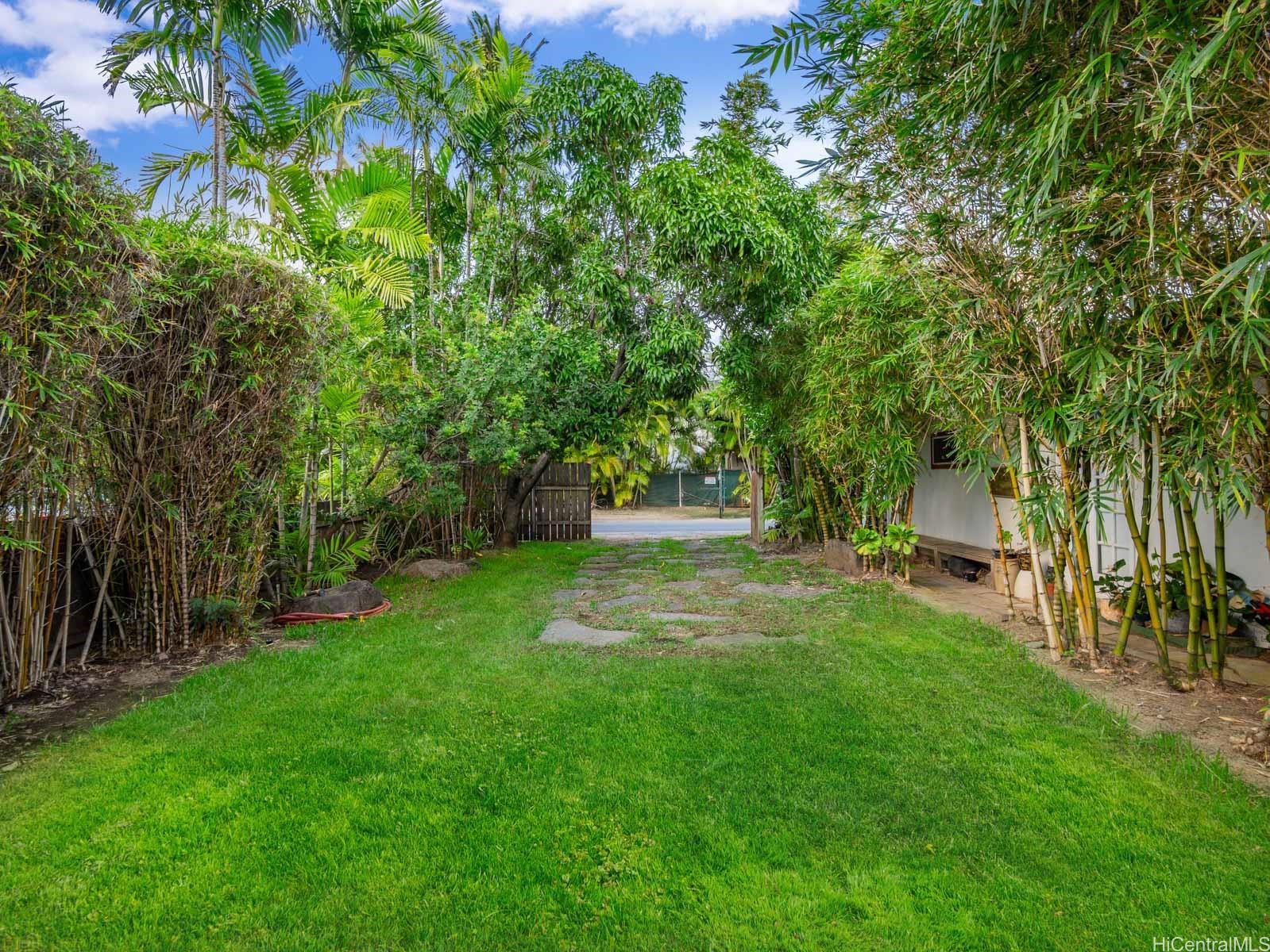 1445  Mokulua Dr Lanikai, Kailua home - photo 24 of 25