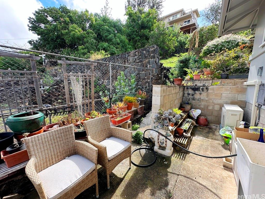 1445 Mokuna Place Honolulu - Rental - photo 23 of 24